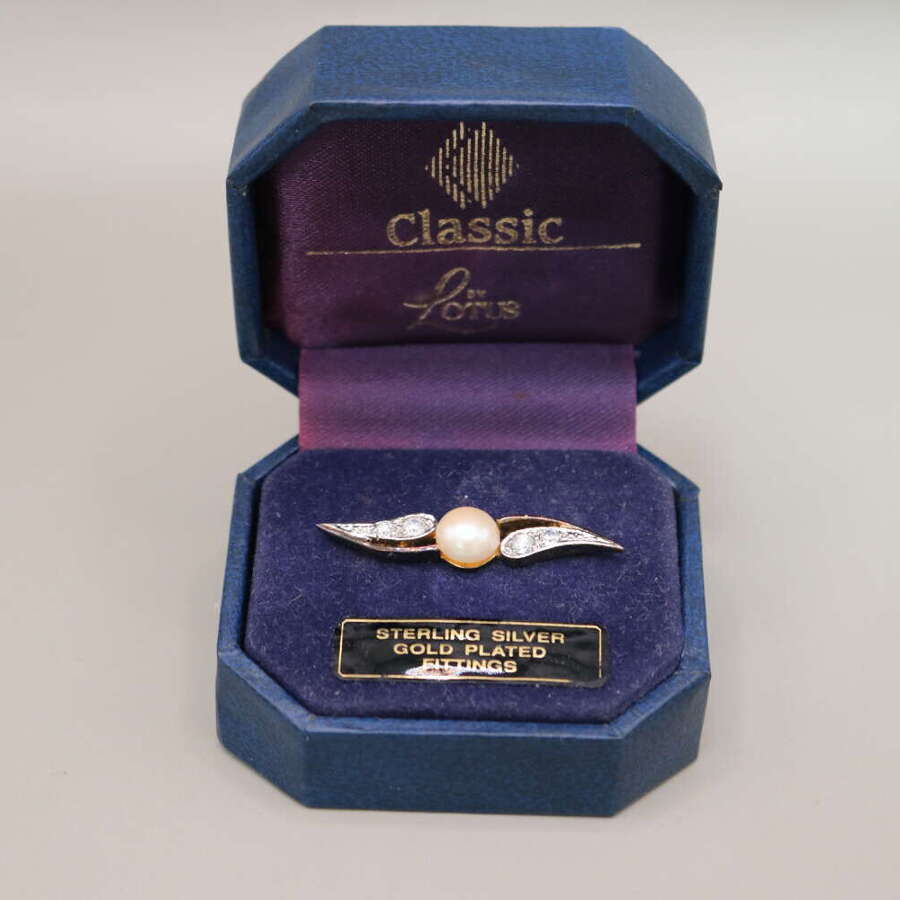 Vintage Lotus Gold Plated Sterling Silver Pearl & Clear Stone Brooch Boxed